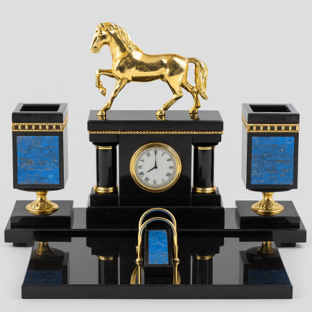 Настольные наборы из камня