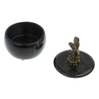 Шкатулка круглая &quot;Орел&quot; из черного змеевика 10,5х10,5х13,5 см