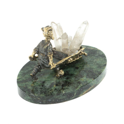 Статуэтка &quot;Старатель с тачкой&quot; из бронзы камень кварц