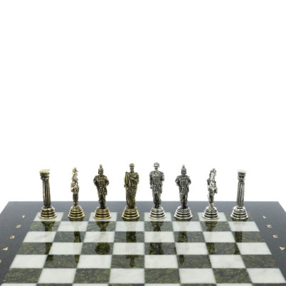 Шахматы "Римские легионеры" доска 32х32 мрамор змеевик