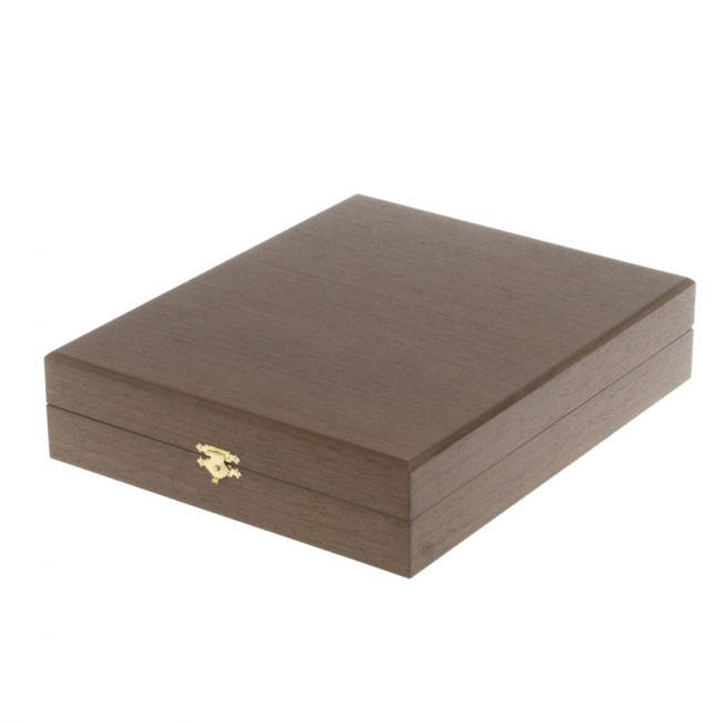 Коран на арабском языке в позолоченном окладе с четками