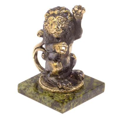 Сувенир из бронзы и змеевика &quot;Лев сидит с поднятой лапой&quot;