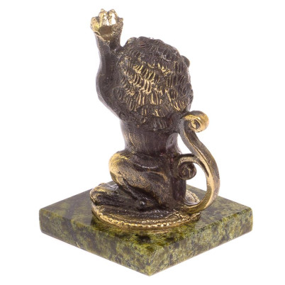 Сувенир из бронзы и змеевика &quot;Лев сидит с поднятой лапой&quot;