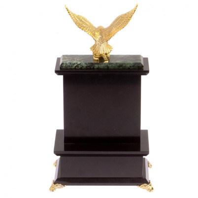 Часы из нефрита &quot;Орел&quot;