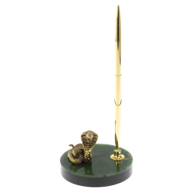 Сувенир &quot;Кобра&quot; с ручкой на нефрите