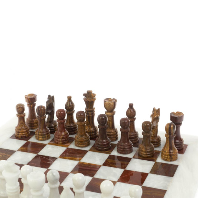 Каменные шахматы &quot;Игрок&quot; из белого мрамора и оникса 38х38 см