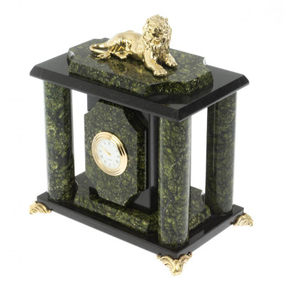 Часы &quot;Лев&quot; из змеевика и бронзы