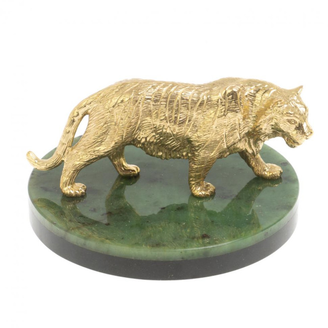 Бронзовая статуэтка &quot;Амурский тигр&quot; на подставке из нефрита