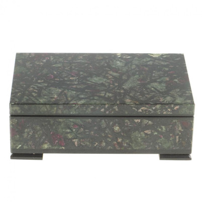 Каменная шкатулка из эвдиалита 10,5х6,5х4см
