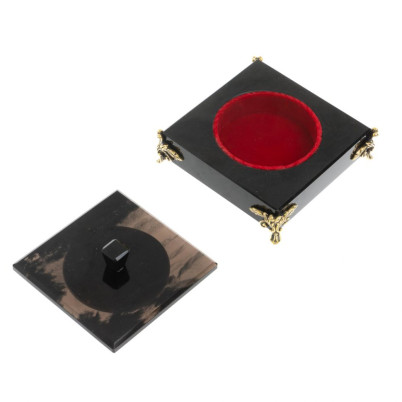 Шкатулка из черного обсидиана на ножках 12х12х5,5 см