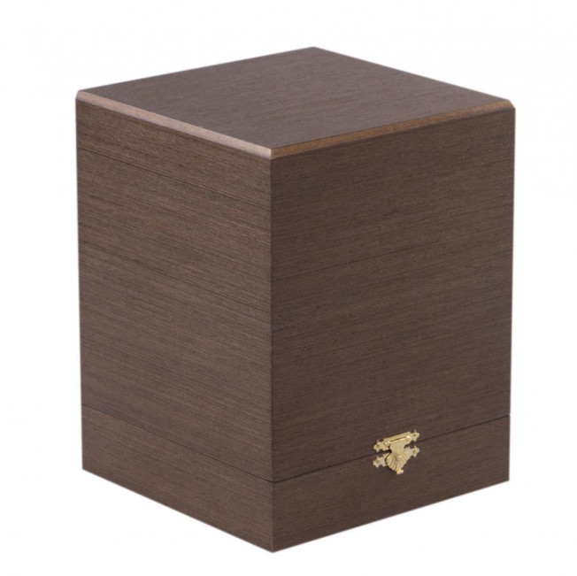 Икорница "Три осетра" из нефрита Златоуст