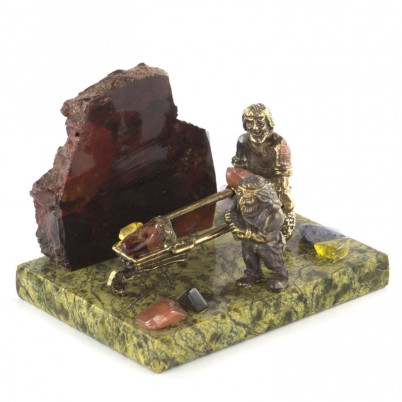 Композиция сувенир &quot;Старатели с тачкой&quot; из бронзы на подставке из камня