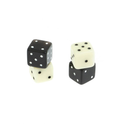 Кубики зарики 1 см черные и белые 4 шт