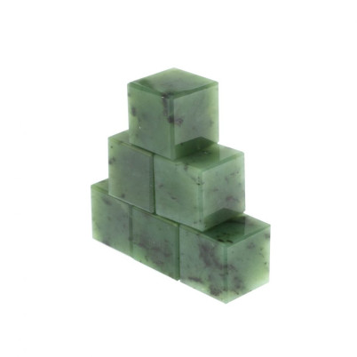 Камни для виски из саянского нефрита набор 6 кубиков 20 мм