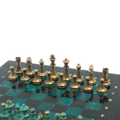 Шахматы &quot;Стаунтон&quot; фигуры бронза / патина 28х28 см из змеевика
