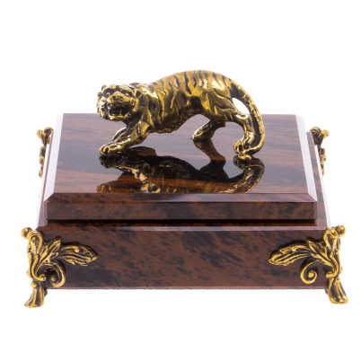 Шкатулка из обсидиана &quot;Тигр&quot; 12х12х6 см