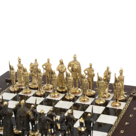 Подарочный шахматный ларец "Русские" фигуры из бронзы