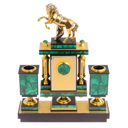 Настольный набор из малахита "Конь на дыбах" Златоуст