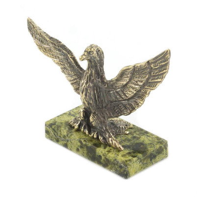 Статуэтка из бронзы на подставке из змеевика &quot;Орел&quot;
