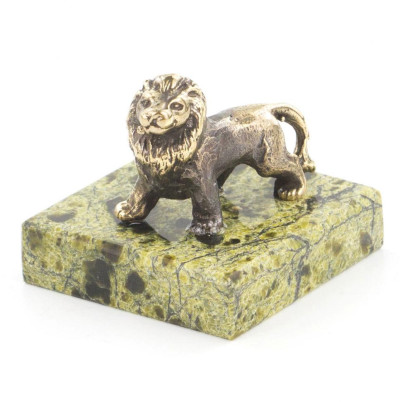 Бронзовая статуэтка &quot;Лев малый&quot; змеевик