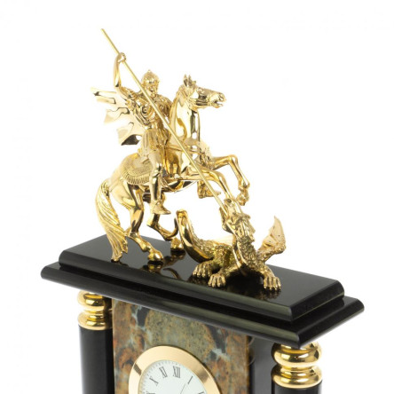 Каменные часы с бронзовым литьем "Георгий Победоносец" офиокальцит