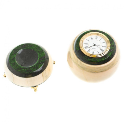 Настольные часы &quot;Шар Антистресс&quot; из мрамора 10,5см на подставке