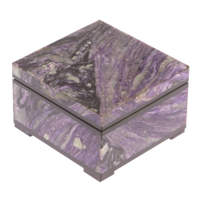 Шкатулка из камня чароит 7х7х4,5 см