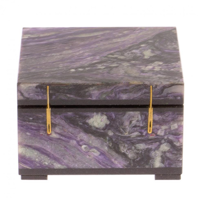 Шкатулка из камня чароит 7х7х4,5 см