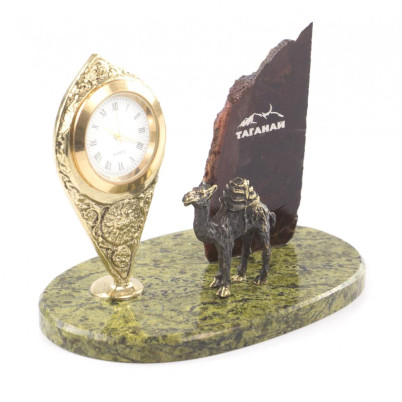 Сувенирные часы &quot;Верблюд&quot; бронза, камень змеевик, яшма
