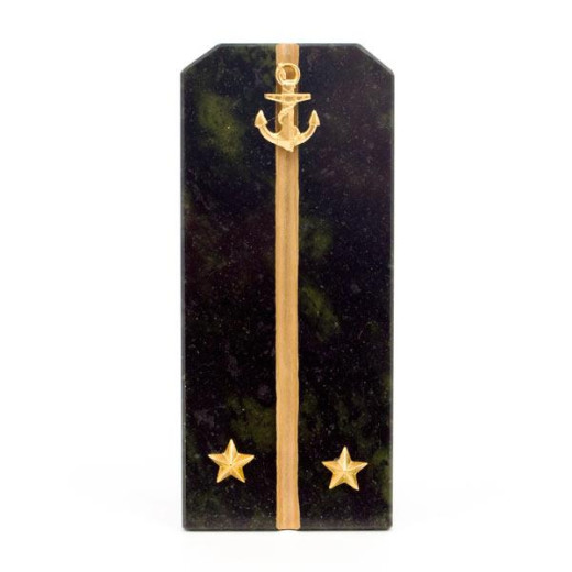 Сувенир "Погон Лейтенант ВМФ" камень змеевик —