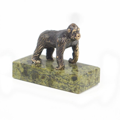 Статуэтка из бронзы на подставке из змеевика &quot;Орангутанг&quot;