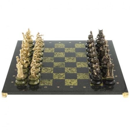Шахматы подарочные &quot;Турецко-европейская война&quot; камень змеевик бронза 48х48 см