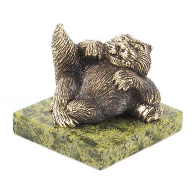 Статуэтка из бронзы и змеевика &quot;Кот лежит&quot;