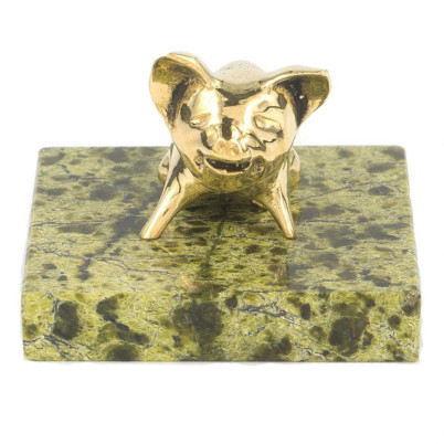 Статуэтка из бронзы и змеевика &quot;Поросенок сидит&quot;