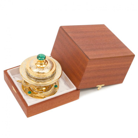 Икорница "Три стерлядки" камень малахит Златоуст