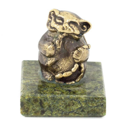 Статуэтка &quot;Кот с сосиской&quot; бронза змеевик