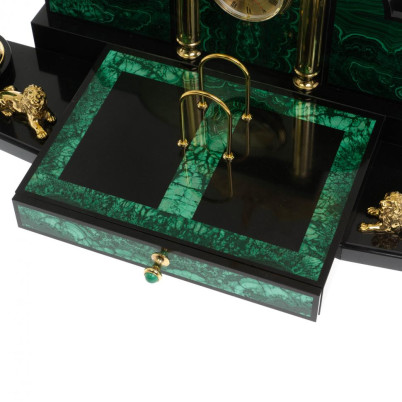 Письменный набор "Президентский" из малахита с лампой