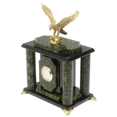 Часы &quot;Орёл&quot; из баженовского змеевика