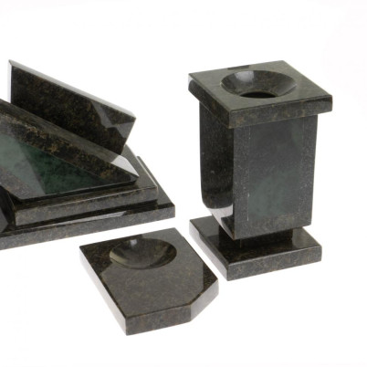 Письменный набор &quot;Орел&quot; из нефрита