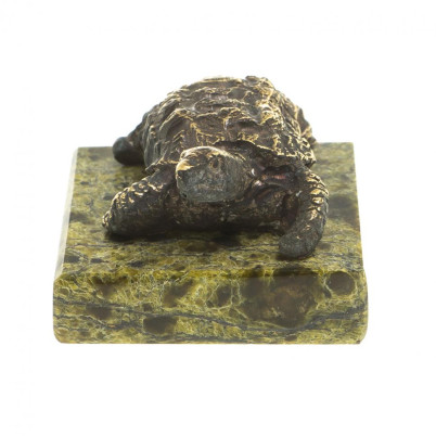 Статуэтка из бронзы &quot;Черепаха №3&quot; на подставке из змеевика