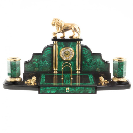 Письменный прибор из малахита &quot;Лев с шаром&quot;