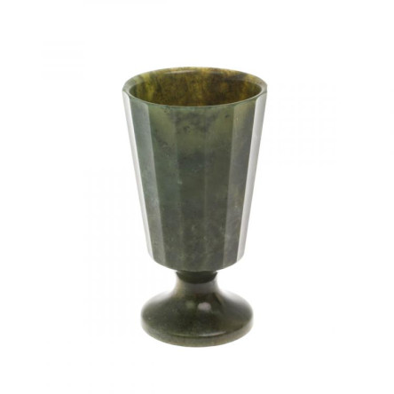 Рюмка граненая из нефрита 5х5х9,5 см