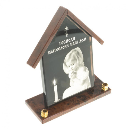 Оберег из обсидиана "Домик" с двумя подсвечниками