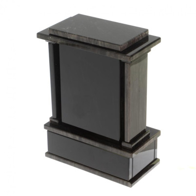 Настольные часы из черного обсидиана