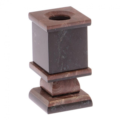 Карандашница из лемезита