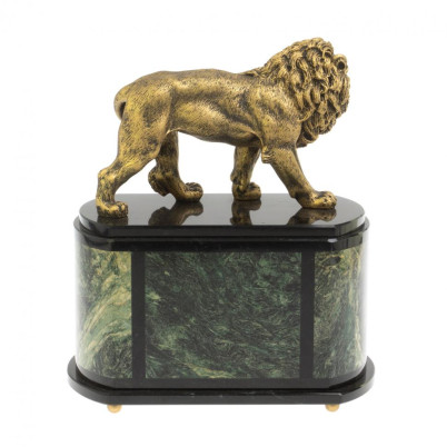 Часы &quot;Лев&quot; из шабровского змеевика и мрамолита