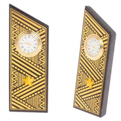 Часы "Погон генерал" цвет золото камень змеевик треугольные