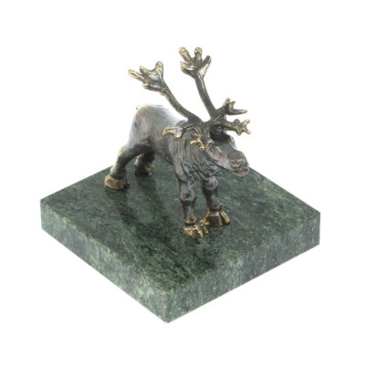 Статуэтка &quot;Северный олень&quot; из бронзы и змеевика