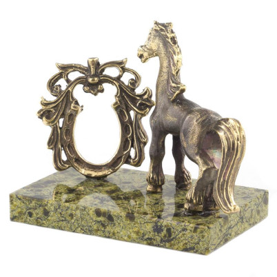 Статуэтка &quot;Лошадка с ажурной подковой&quot; из бронзы и змеевика