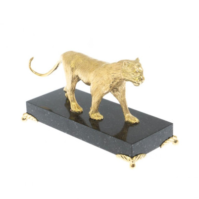 Статуэтка из бронзы &quot;Пума&quot; на подставке из камня долерит